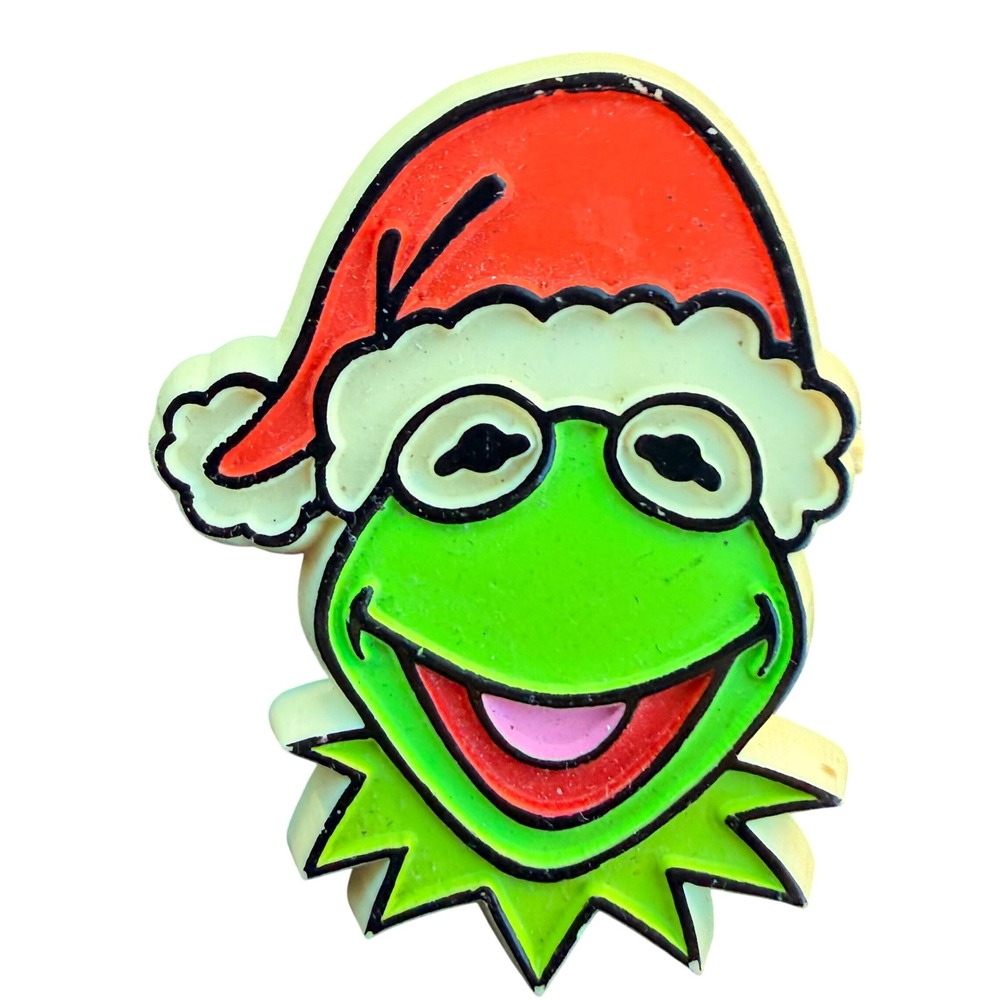Vintage 1979 Kermit the Frog Santa Hat Christmas Pin Muppets Henson Plastic